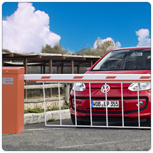 Automatic barrier controls road entry points to a site image 1
