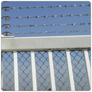 Fencing with internal connectors make premises as vandalproof as possible image 1
