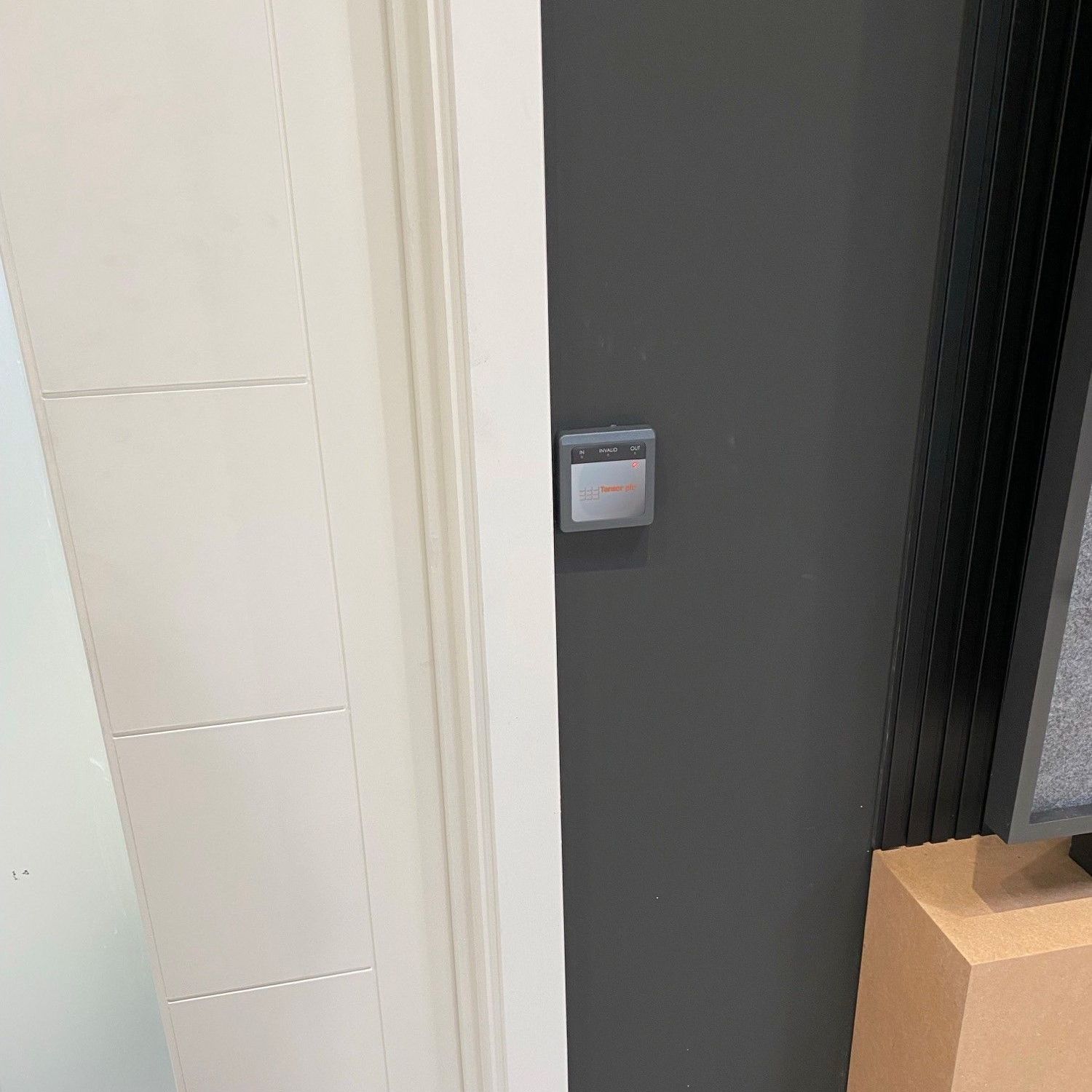Howdens Tensor Access Control Installation