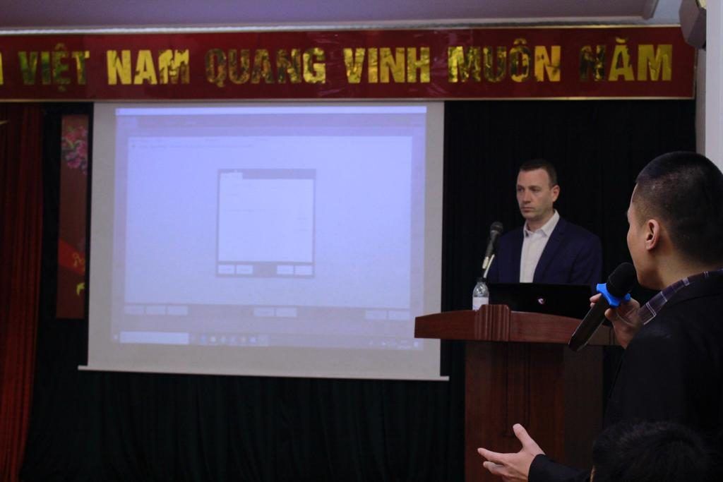 Tensor demonstrates portable facial recognition and Digital Crime Laboratory (DCL) systems to the Republic of Vietnam National Police image 4